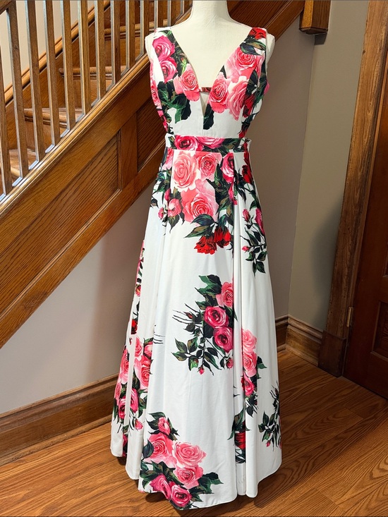 JVN by Jovani Dresses & Skirts - JVN Jovani Formal Gown Prom Dress Size 10 A-Line Long Gown Full Length